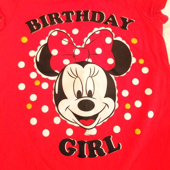 🦄 Lot of 2pcs Girls Shirts Disney and L.O.L Size 4/5 - Picture 4 of 4